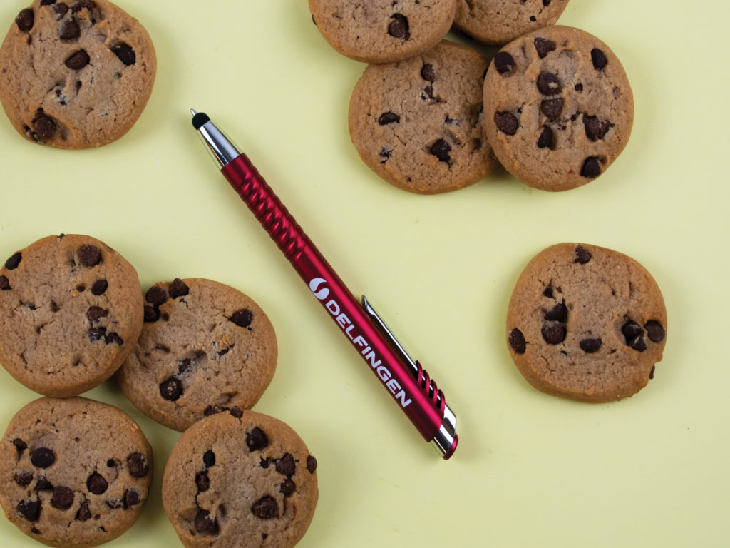 Nitrous Stylus pen with chocolate chip cookies