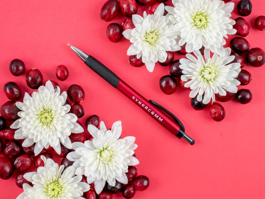 Mateo Stylus promotional pen with flowers and cranberries